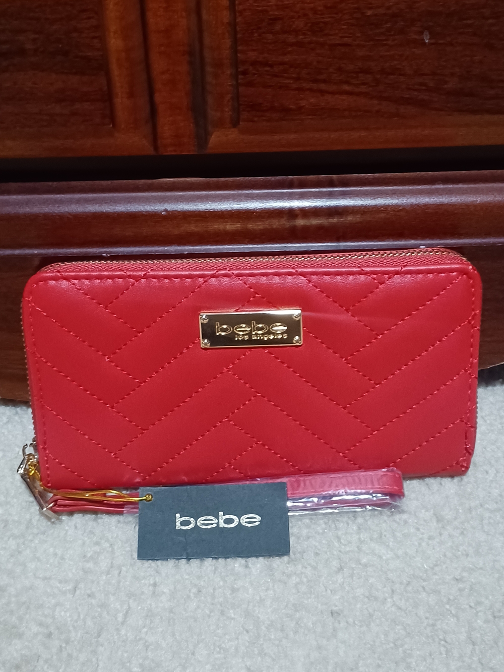 NWT BEBE Quilted Red 'Sophia' Zip Wallet w/ Wristlet